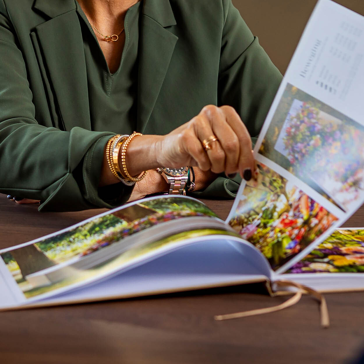 Uitvaartstudio, catalogus met uitvaartarrangementen